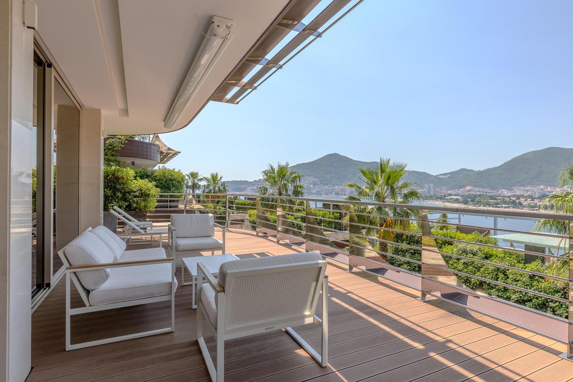 Dukley & Hotel Budua